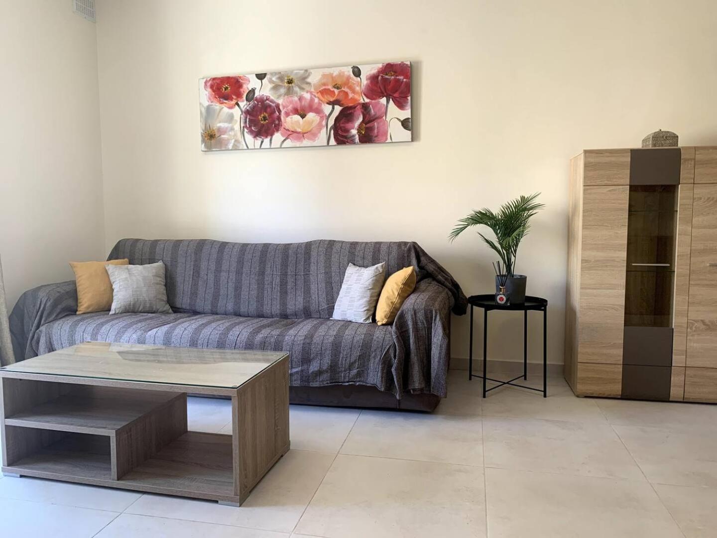 Cara Flats By Homely Mellieħa Exterior foto